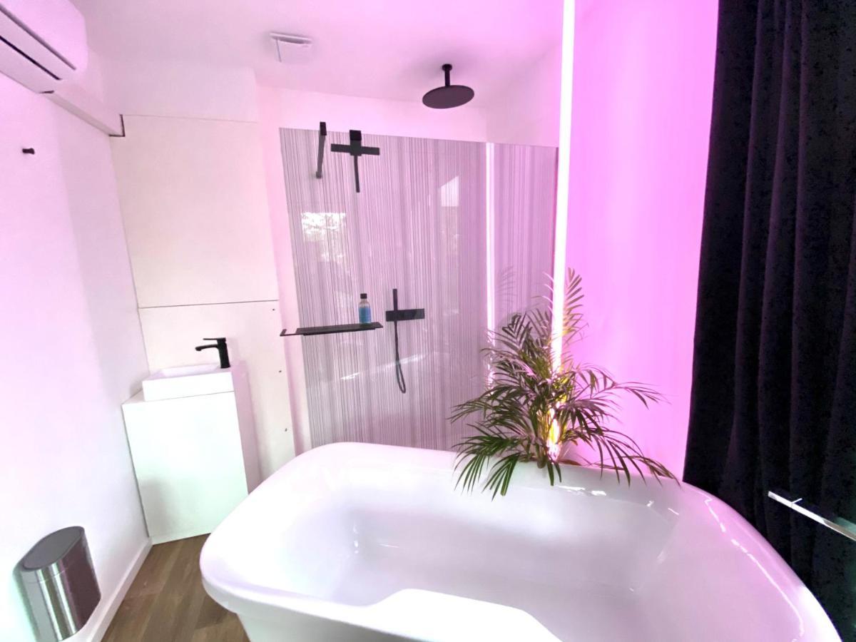 The Square - Vacation Rental With Outdoor Sauna - Centre Of Antwerpen Exteriör bild